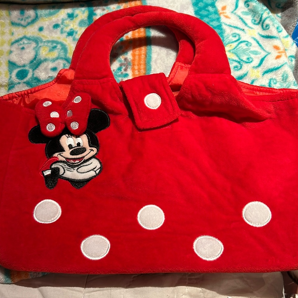Disney Minnie Mouse Red Handbag. 35cm × 40cm